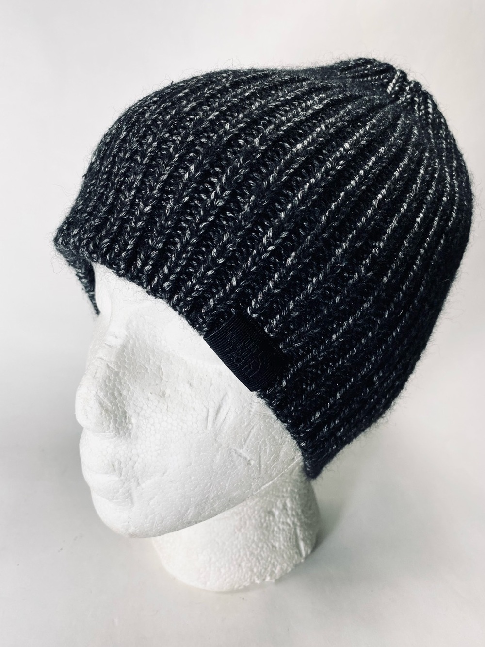 The North Face Airspun Black/Grey Ribbed Beanie Hat - Unisex